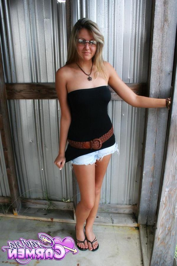 12P Craving Carmen poses in a pair of sexy jean shorts