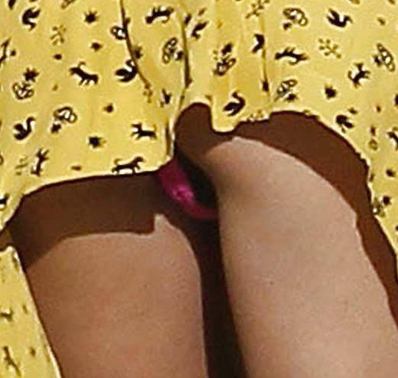 25P Celbrity cameltoe and upskirts and more !
