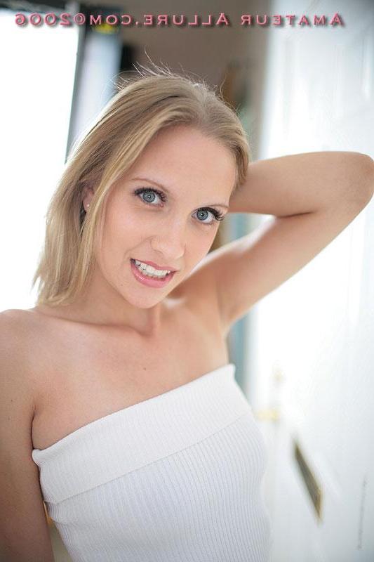 16P Skinny blonde teen gets banged and creamed good
