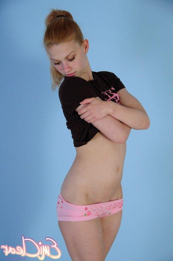 16P Pictures of teen Emi Clear bending over for your cock