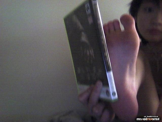 10P Gaming girl gets out perfect teen tits
