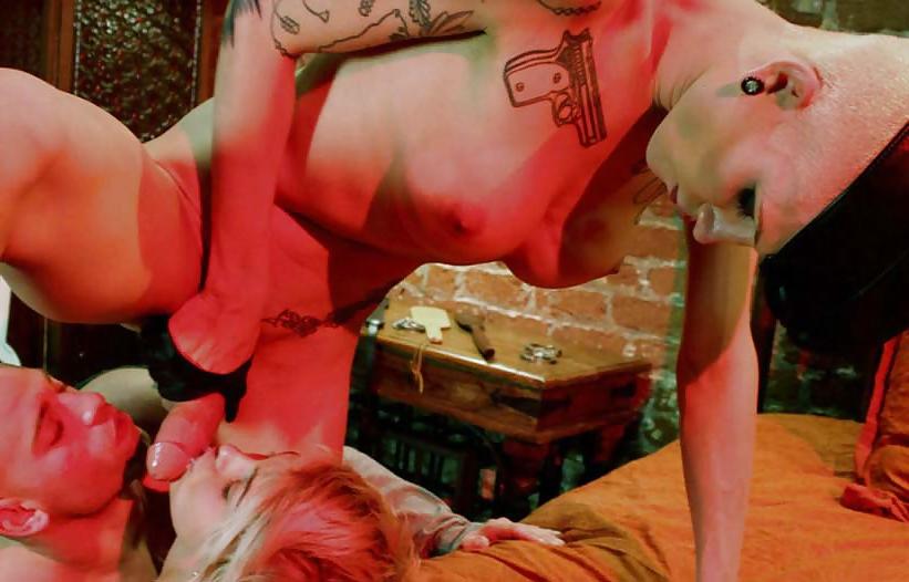 15P Shemale fucking a bi couple