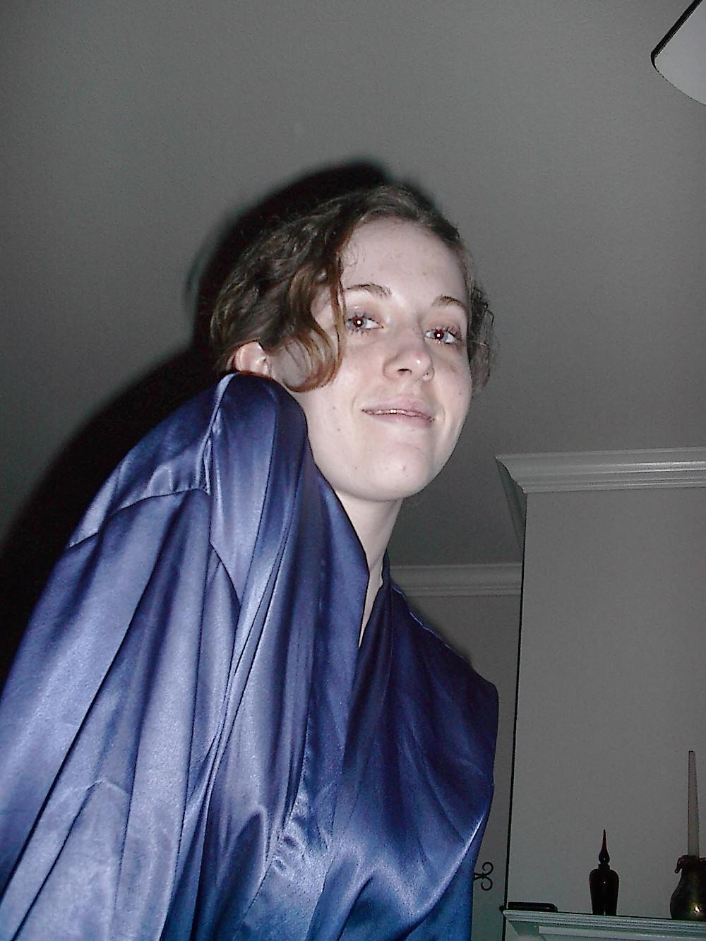 25P Private Moments Of A Horny Housewife