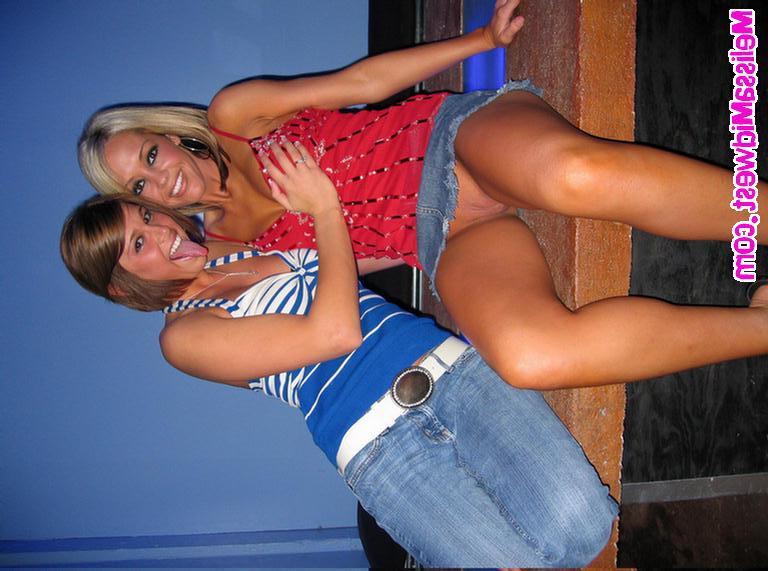 20P Pictures of Melissa Midwest coaching her friend Jacky Night