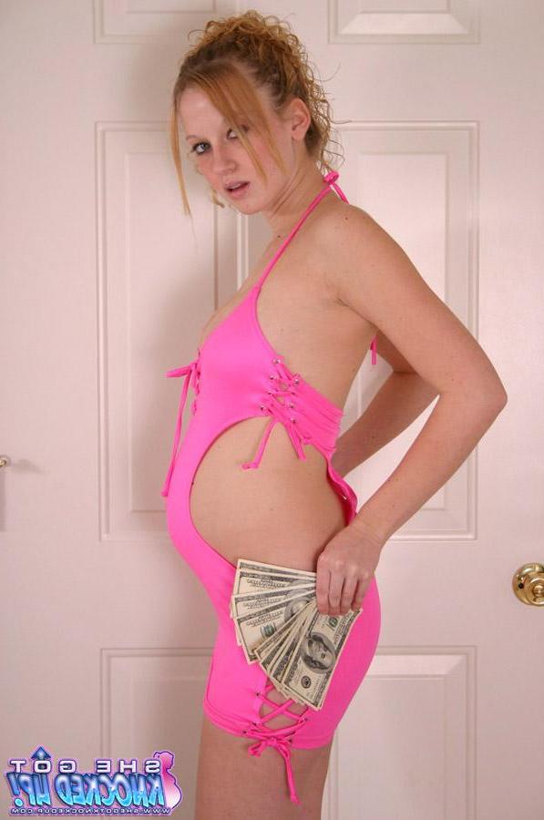 12P Check Out This Knocked Up Hooker