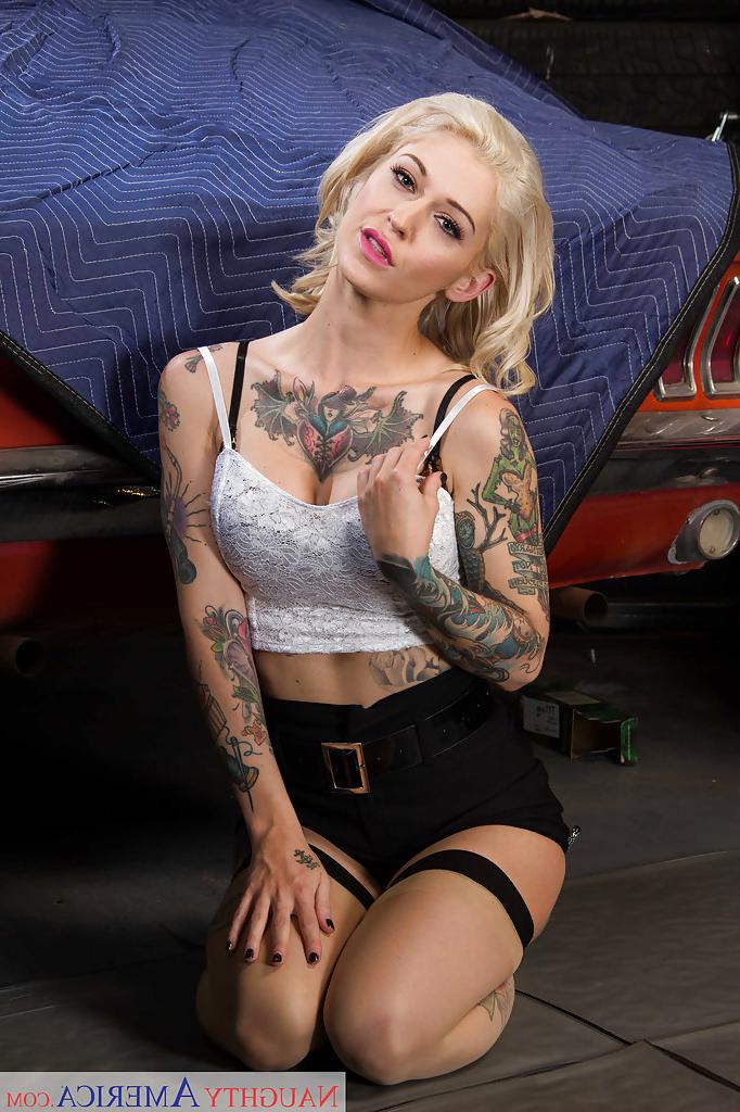 16P Tattooed blonde punk Kleio Valentien spreading pussy on top of muscle car