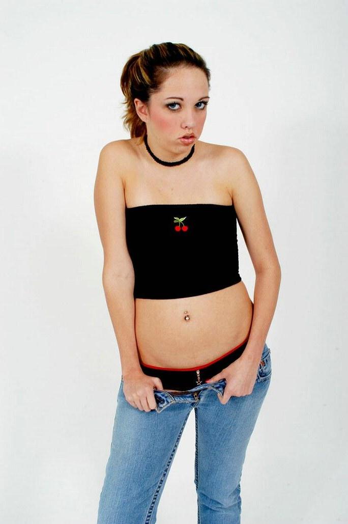 16P Hot Haley getting out of her jeans