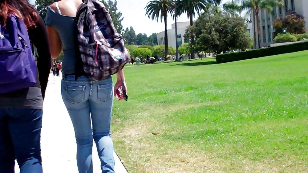 25P Tuesday morning butts & ass in jeans on parade