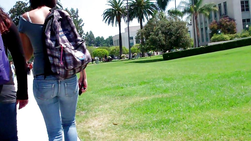 25P Tuesday morning butts & ass in jeans on parade