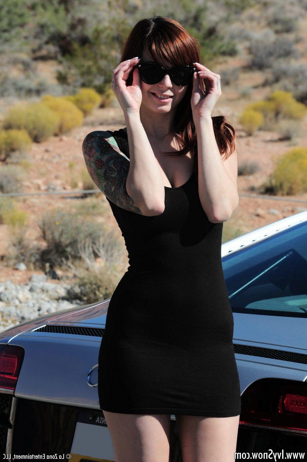 15P Pictures of Ivy Snow stripping with her car