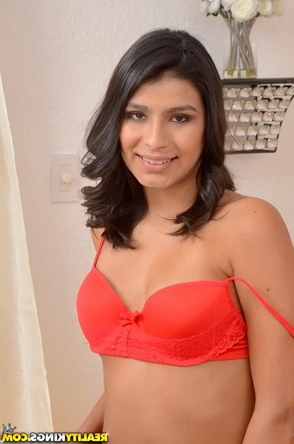 16P Miya Stone's best friend wants to make her fully satisfied