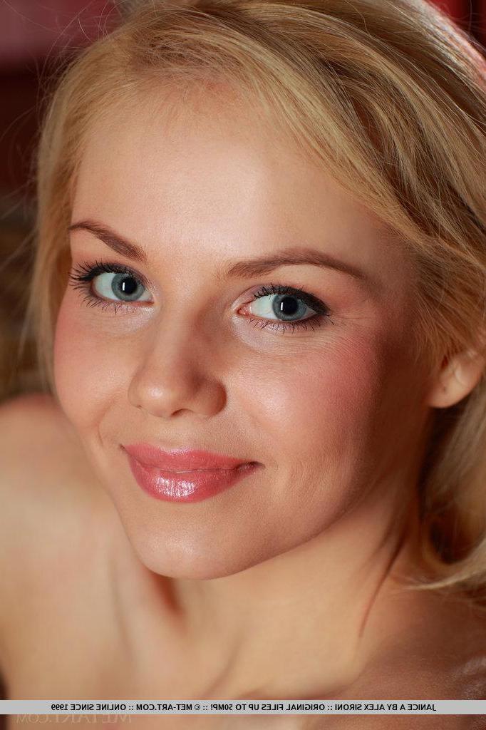 18P Janice uninhibited eroticism, coupled by her seductive elegance and tight, athletic body help land her a coveted spot as one of MetArt's top model.
