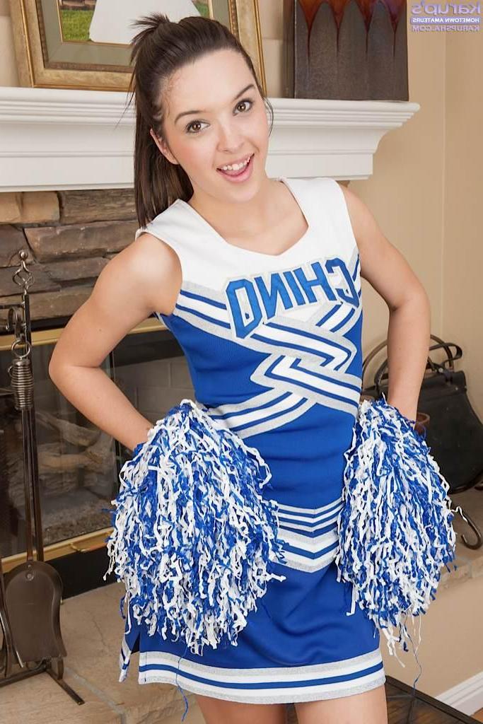 15P Cheerleader Jaslene Jade spreads her shaved pussy lips