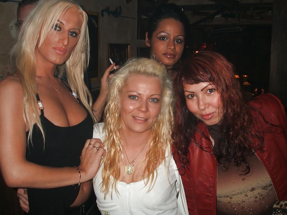 25P The Sexy Housewife 37, Part 1