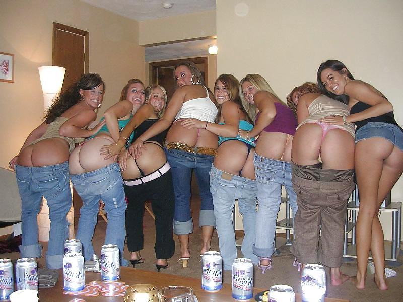 25P Who wins Young Tits or Young Bras?