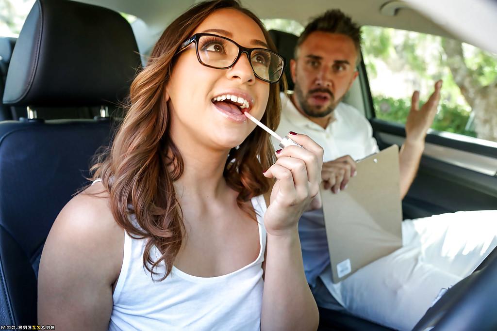 16P MILF Sara Luvv gets cunt ate in car and glasses clad face covered in jizz