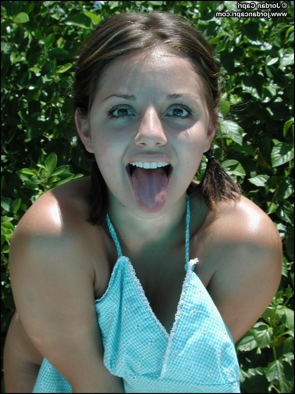 15P Jordan outside stripping off her shorts