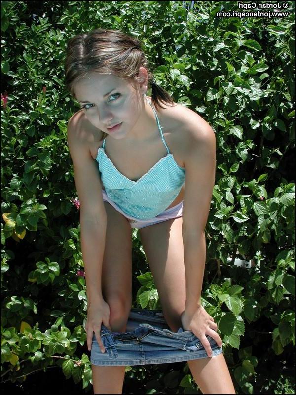 15P Jordan outside stripping off her shorts