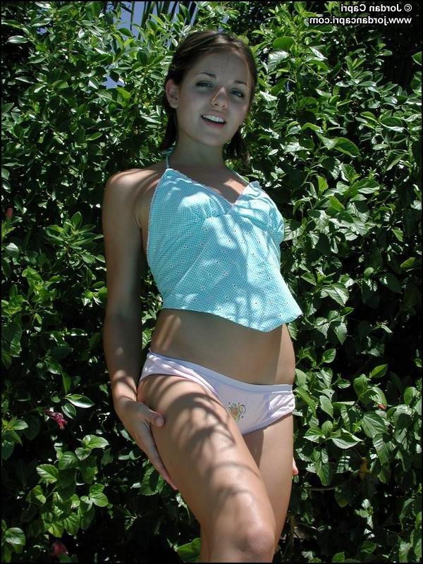 15P Jordan outside stripping off her shorts