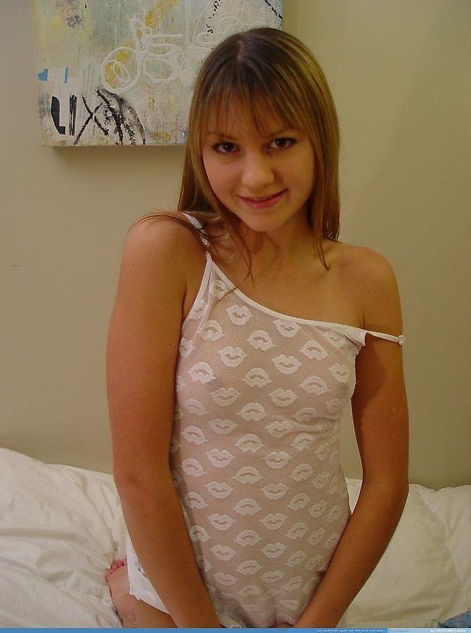 20P Pictures of teen Josie Model stripping out of her hot lingerie