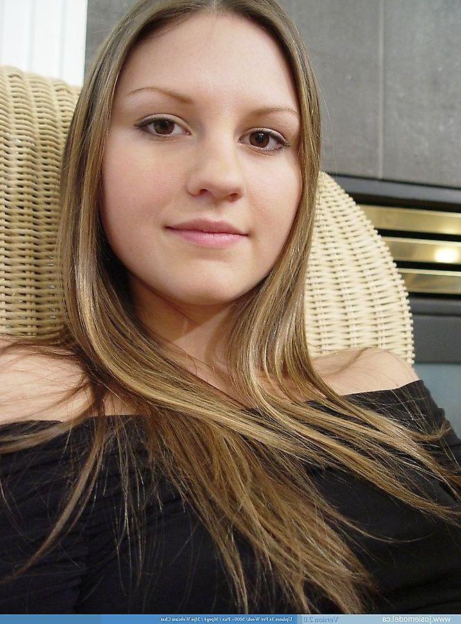 20P Pictures of Josie Model ready for some hot sex