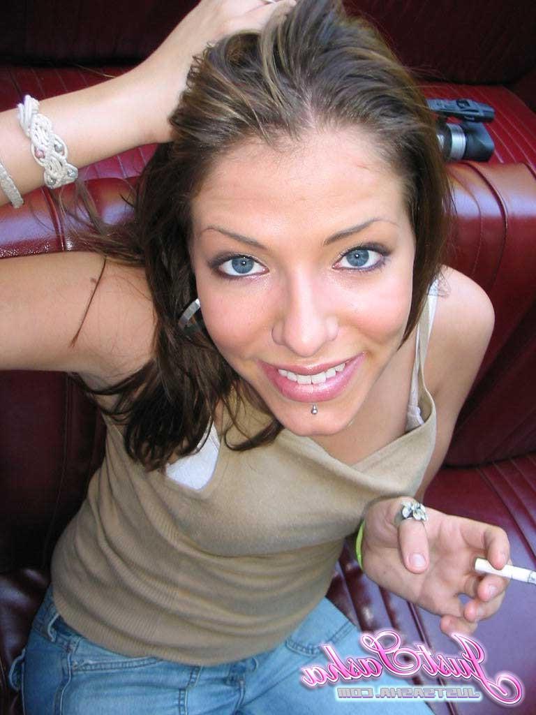 20P Pictures of Just Sasha teasing with her classic car