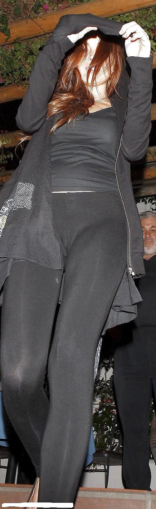 25P Celebrity camel toe