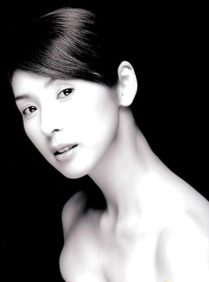 15P Most Beautiful Japanese Actress over 50 years