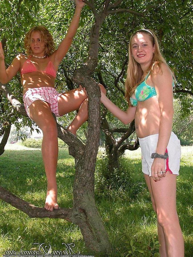 20P Pictures of teen Karen Dreams getting kinky with her blonde friend