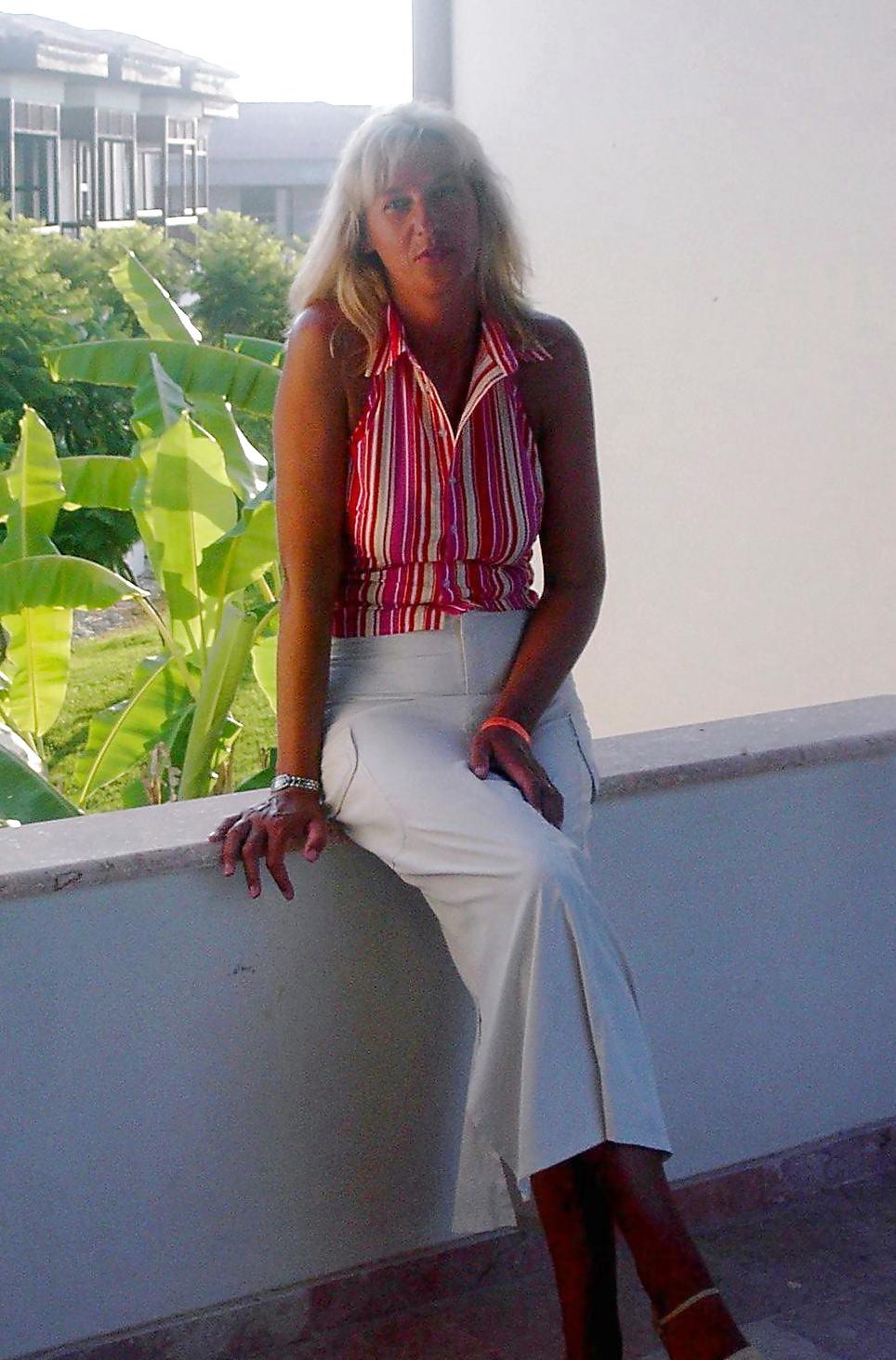 25P Housewife Sluts 75, Part 3