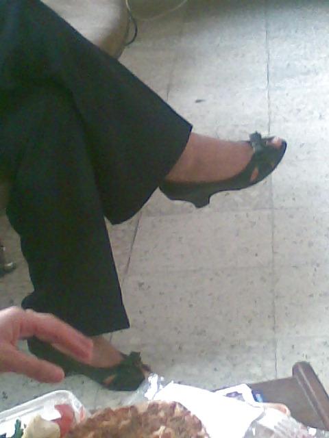 22P Nice turkish secretary feet and ass