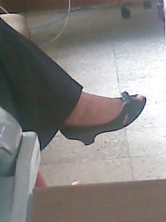22P Nice turkish secretary feet and ass