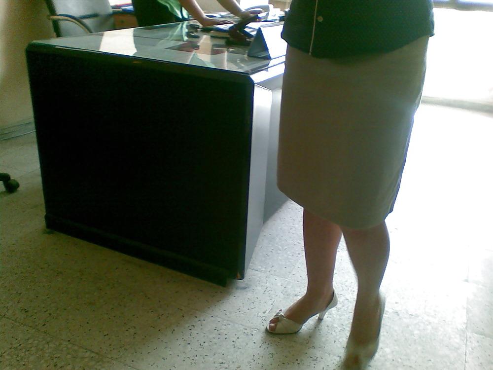 22P Nice turkish secretary feet and ass