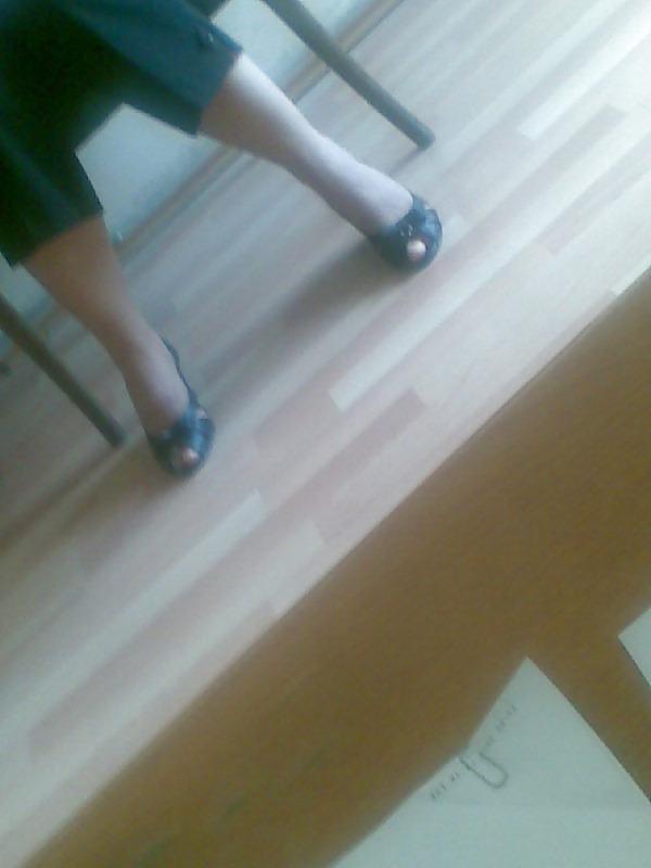 22P Nice turkish secretary feet and ass