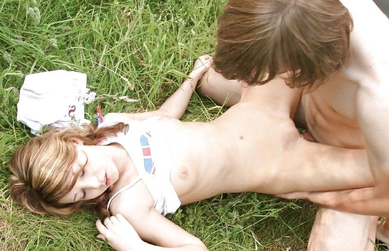 15P Young couple fucking outdoor by Sail