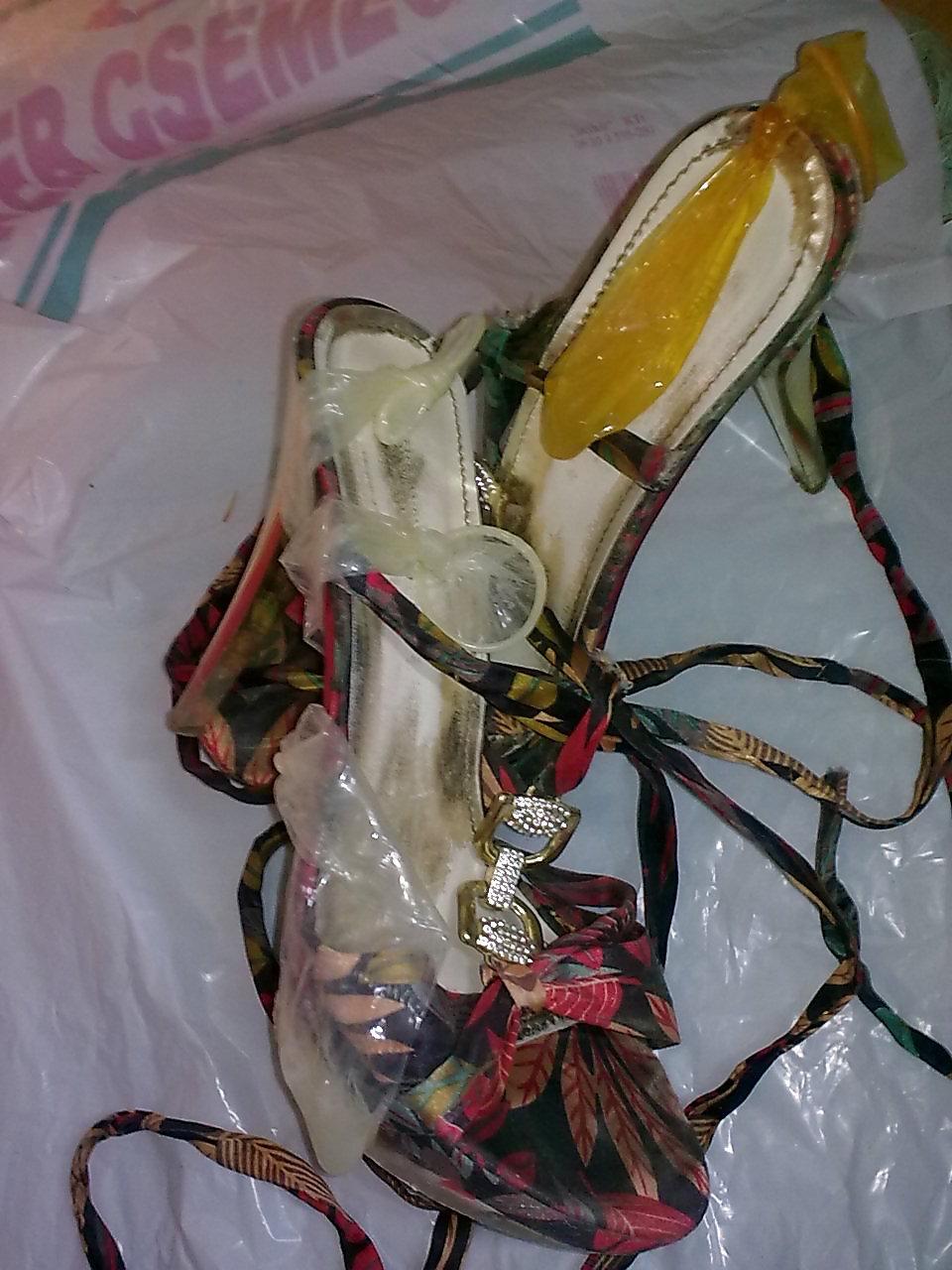 10P Whore shoe