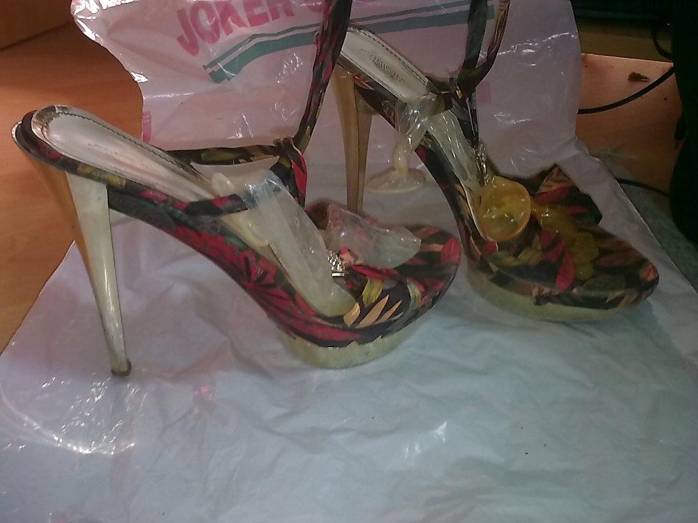 10P Whore shoe
