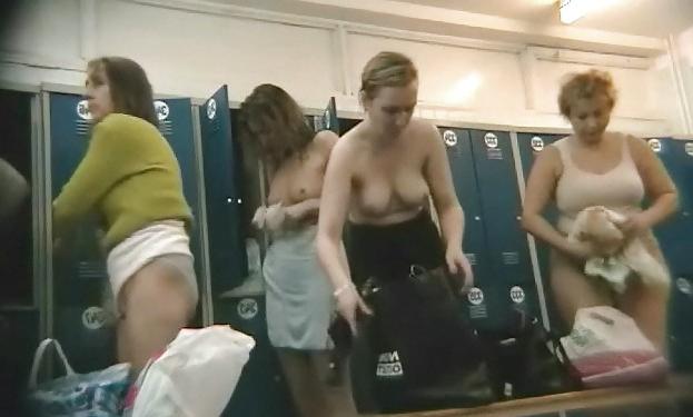 18P Real hidden cam spying nudes girls
