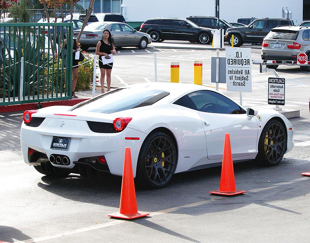 19P Kim Kardashian - cleavage while buying a car in Los Angeles