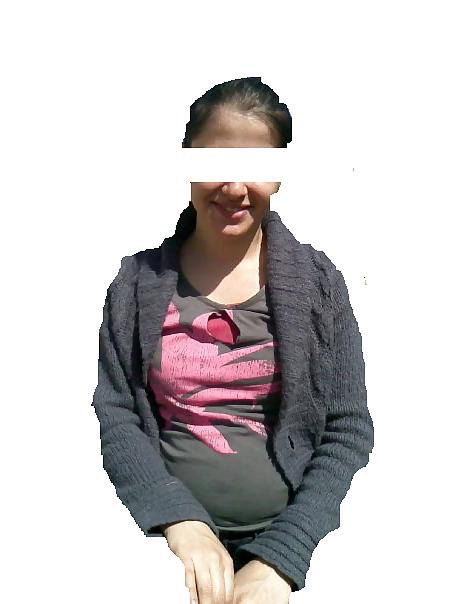 7P Pregnant belly 3