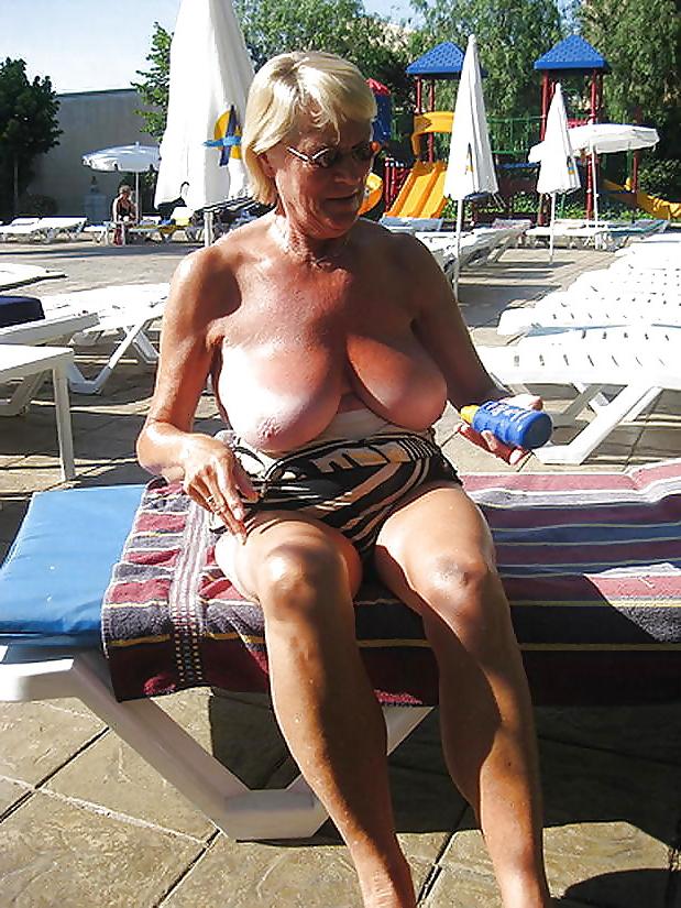 15P Looking for more pics of this hot granny (over 60 years old)