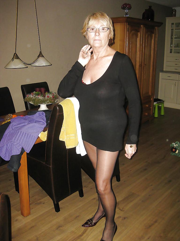 15P Looking for more pics of this hot granny (over 60 years old)