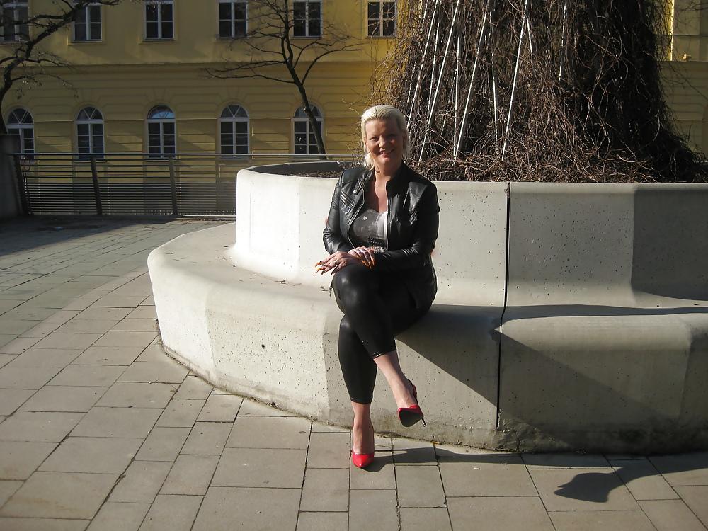 25P Gina White a Austrian Love Girl