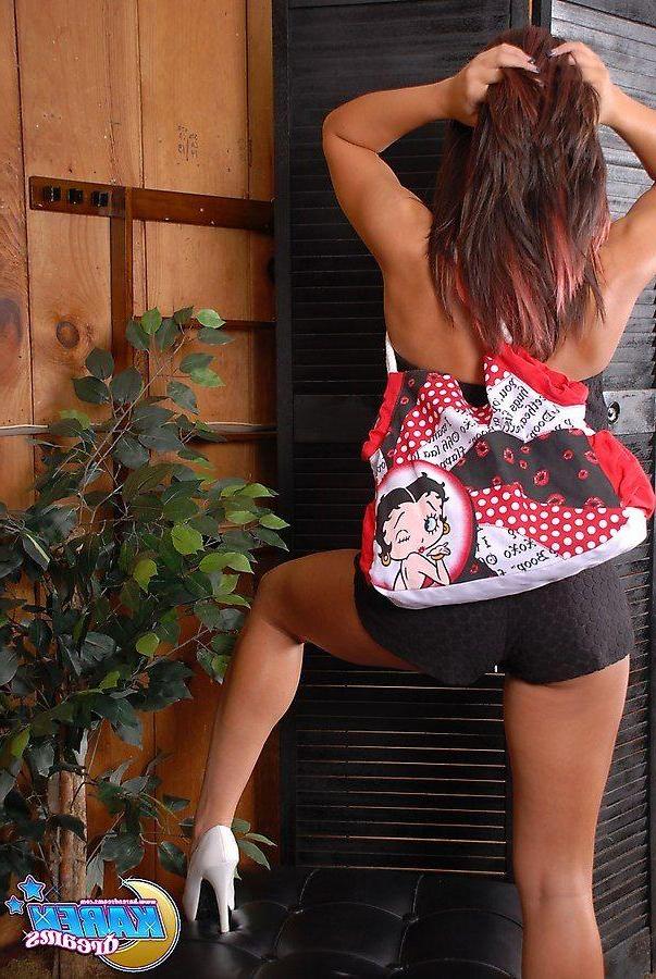 20P Pictures of teen babe Karen Dreams being a hot cock-tease