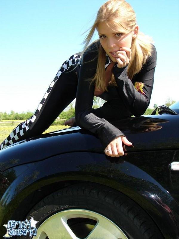 15P Race queen Karen poses