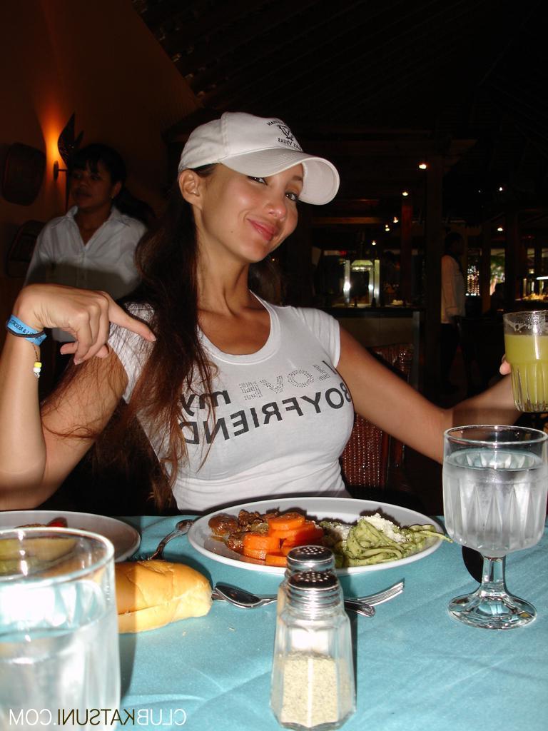 15P Verschiedene Bilder von Katsuni im Urlaub in der Dominikanischen Republik