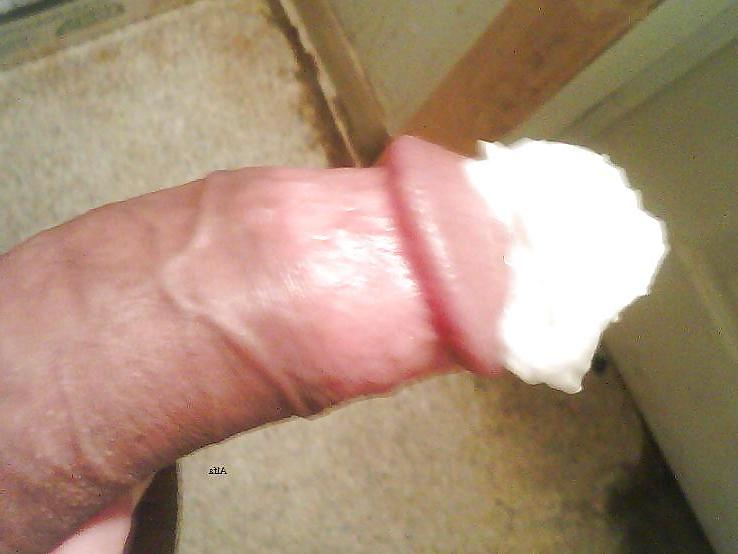 23P Some cream or chocolate ladies?? enjoy!!