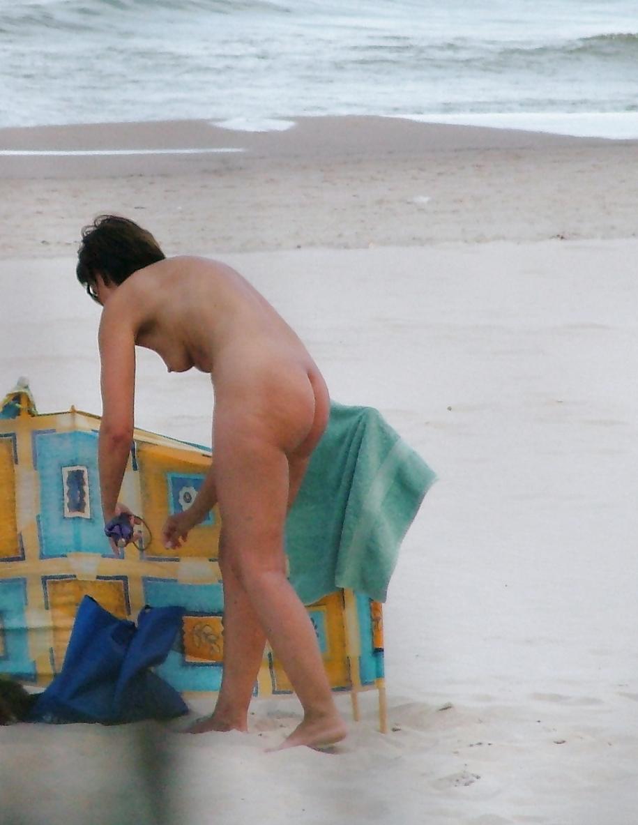 25P Housewife Nudism 19