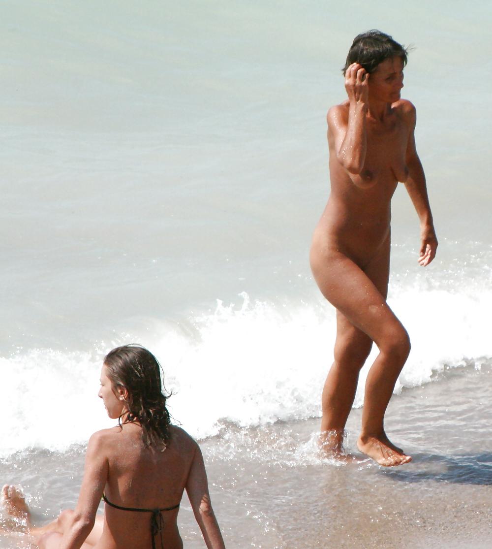 25P Housewife Nudism 19