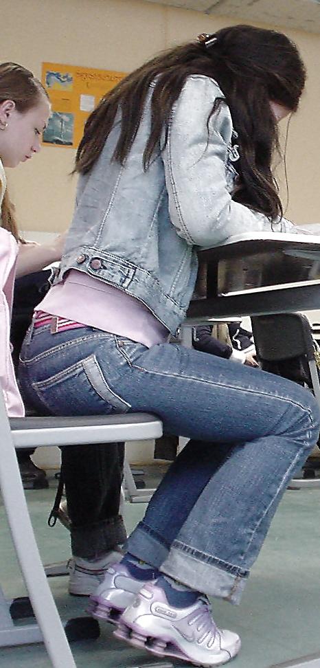 25P Classmate Doreen
